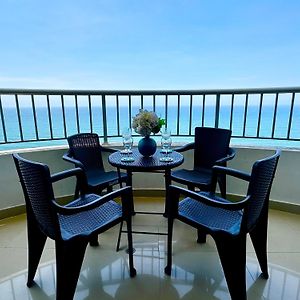 Apartamento con vista al mar piso 19 Bocagrande